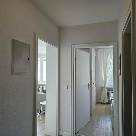 Haus Flora - Whg 12 아파트